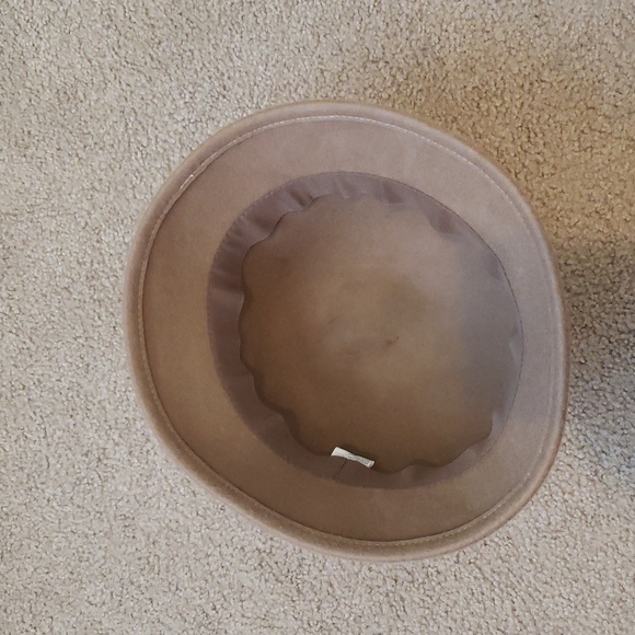 Wool hat - Picture 4 of 5